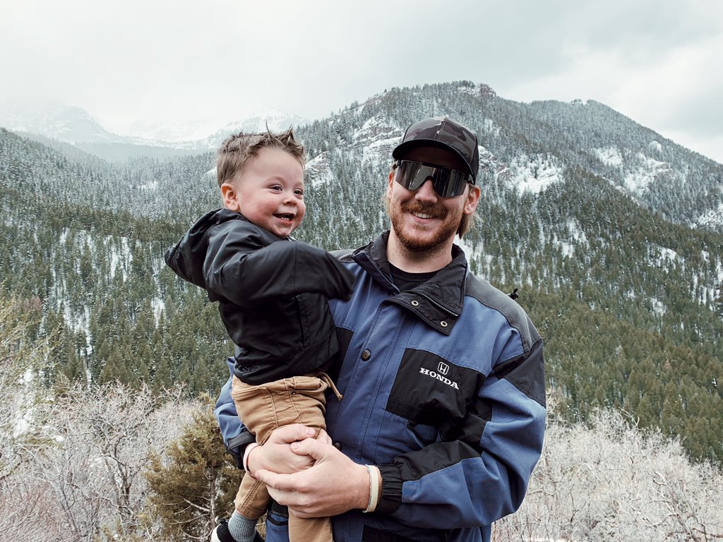 letithappen57's tweet photo. Can I be an 80s ski dad yet https://t.co/pAqHVEF5Hr