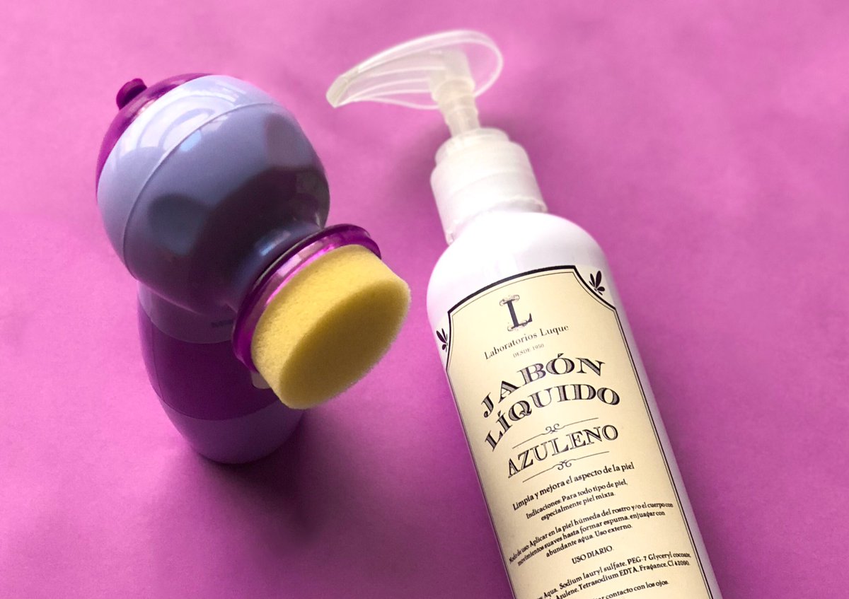 labluquekits's tweet photo. Si tu piel es sensible, reactiva o con #rosácea, éste es tu jabón ideal 🙌🏻
🔝Llévatelo con 40% OFF 🔝
El #Azuleno es un derivado de la Manzanilla, un ingrediente delicado y suave que no va a alterar tu sensibilidad 🥰
Es #descongestivo, #hidratante y con #pHneutro 🥰🍃 https://t.co/J5Es6V7i6M