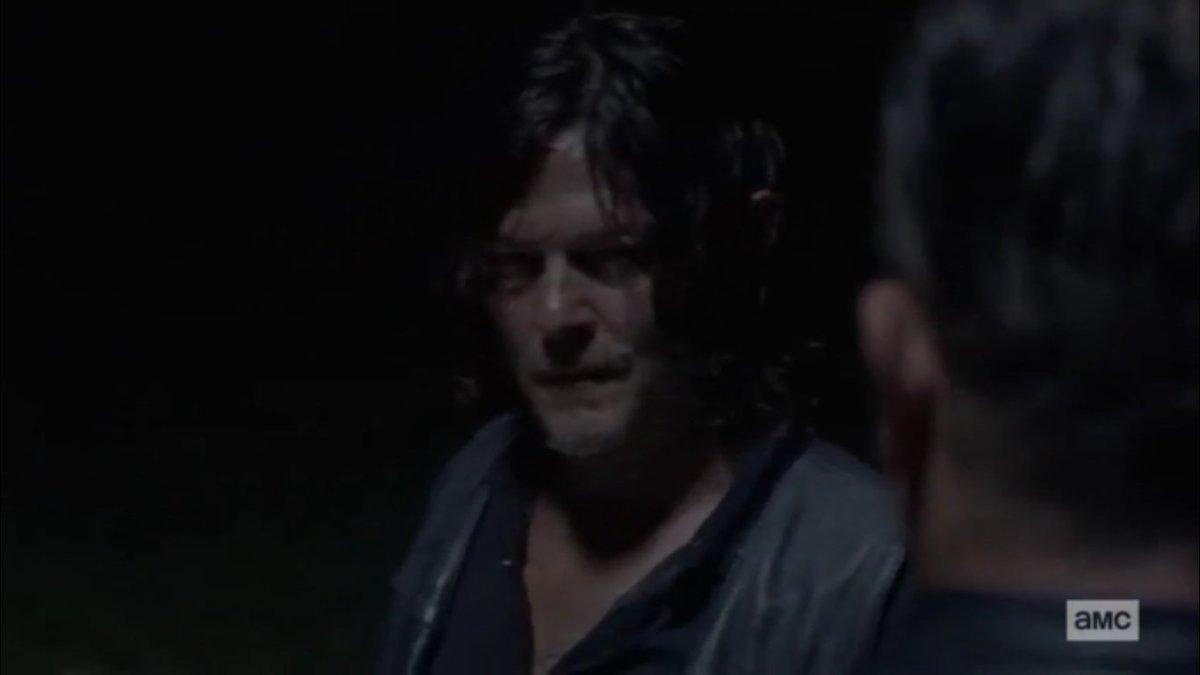 C_Hernandez0's tweet photo. o berro q eu dei com a cara de deboche do Negan #TWD10naFOX parece q o jogo virou, não é msm Daryl? https://t.co/PIExVS6PNo