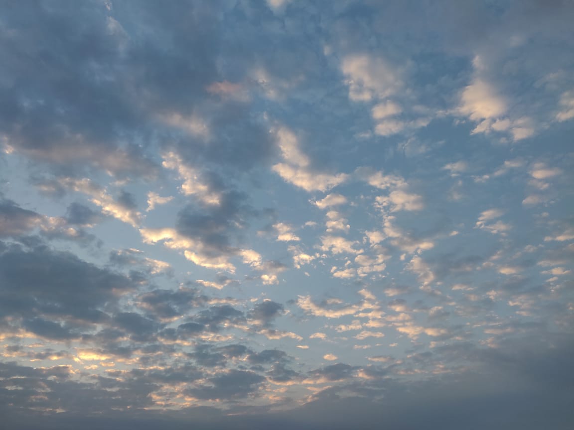 Kritishastrii's tweet photo. Day 5 : When Sky Speaks
We are just particles in his game called Life.
#socialdistancing #Skyphotography #clouds #21dayslockdown #lockdown2020 #meditativelife #covid19 #Covid #cloudspotting #stayhomestaysave #stayhomechallenge #lifegoal #21daysLockdownIndia
#IndoorsShotonOnePlus https://t.co/MiD5XGKWlU