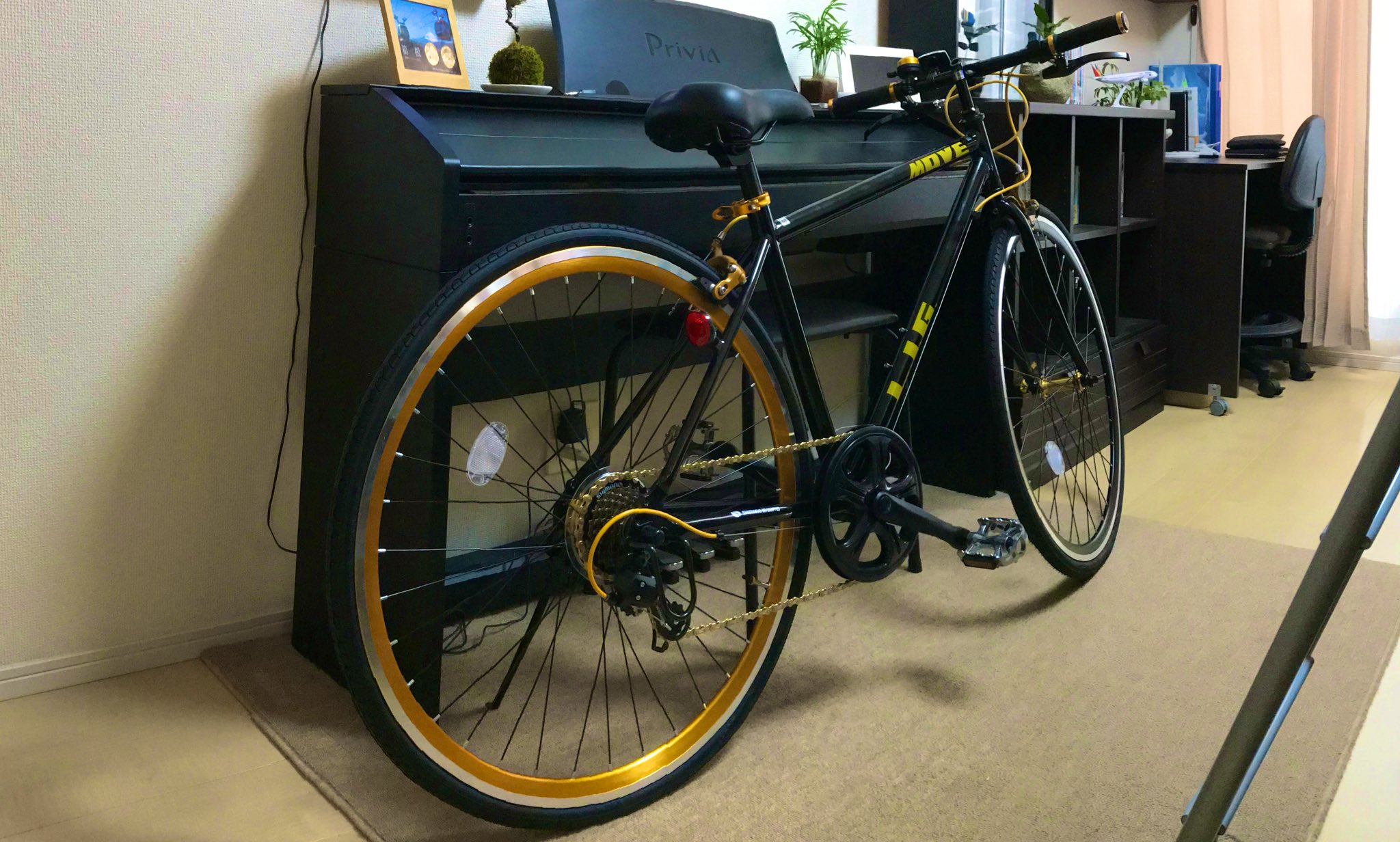 Hiroyukisasaki Amazonで注文してたクロスバイクが 届いた 早くコロナが終息して乗りたい