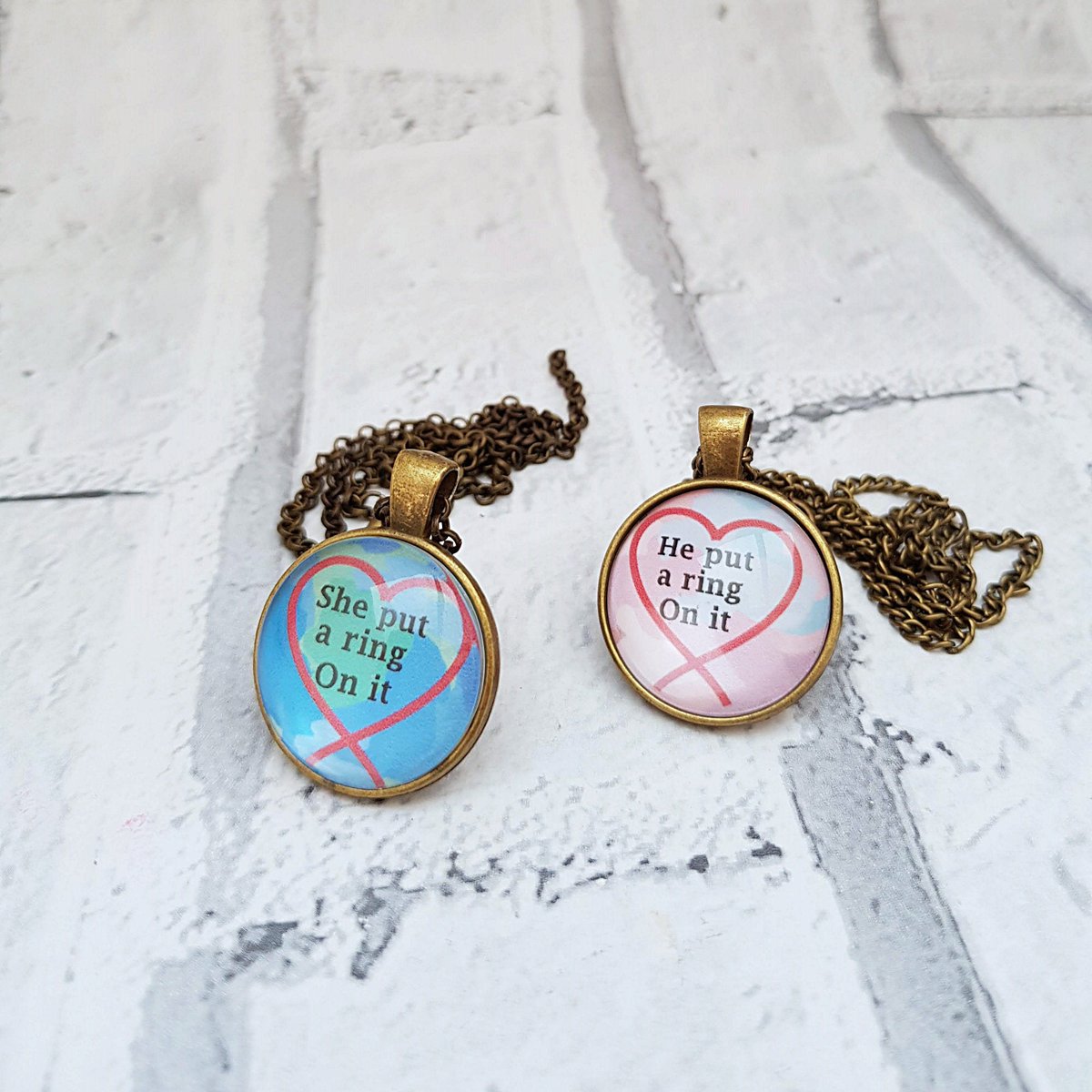 martisanne's tweet photo. Couples wedding necklace, she put a ring on it he put a ring on it pendant, engagement, couples jewelry set, wedding jewelry gift, set, W1 https://t.co/UPIzRBr60o #EtsyTeamUnity #TMTinsta #EngagementGiftSet https://t.co/kdFnBMiIIS