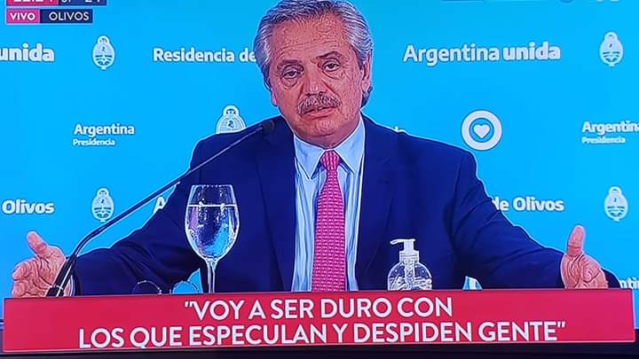 Dina__10's tweet photo. Muchachos llegó la hs de ganar menos. https://t.co/mgmwlqCNKg