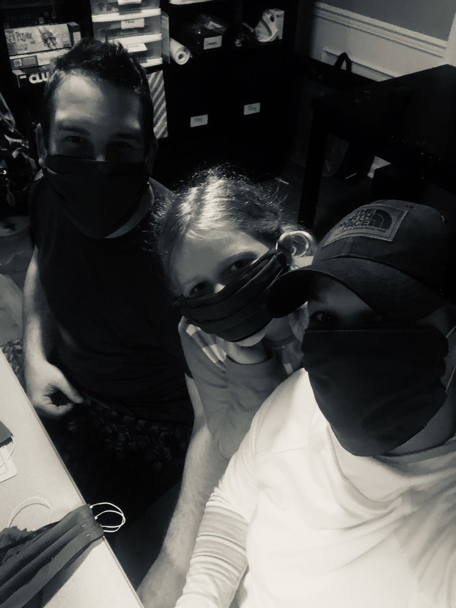 CJSpittal's tweet image. Working hard this weekend to keep our CVS family safe ❤️ #familyproject #homeadefacemasks #Covid_19