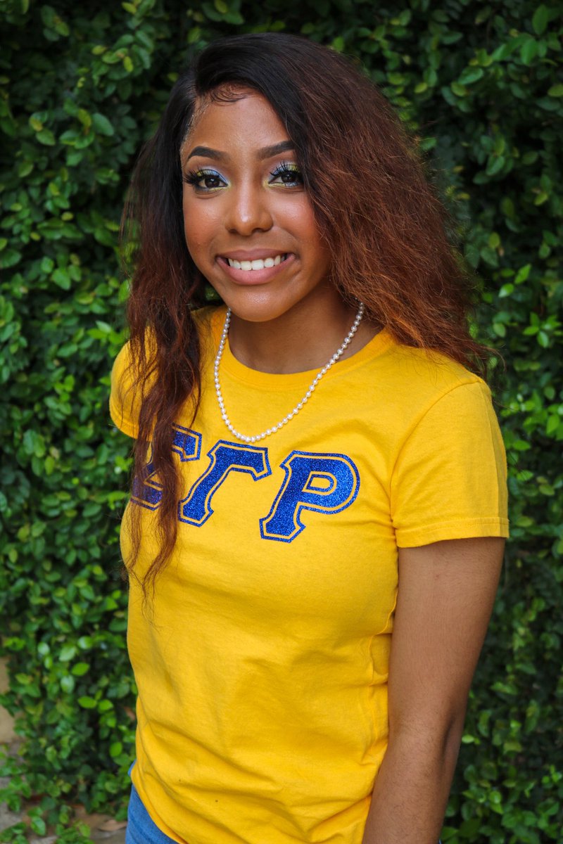 UH_Poodles's tweet photo. Super proud to introduce our newest member of the Exquisite Epsilon Pi chapter of Sigma Gamma Rho Sorority, Incorporated! 

Class of 2021 
Accounting Major 
Vice President of @UH_BPSA, Public Relations Chair of NABA and a member of NAACP! https://t.co/vDO9LjxG9l