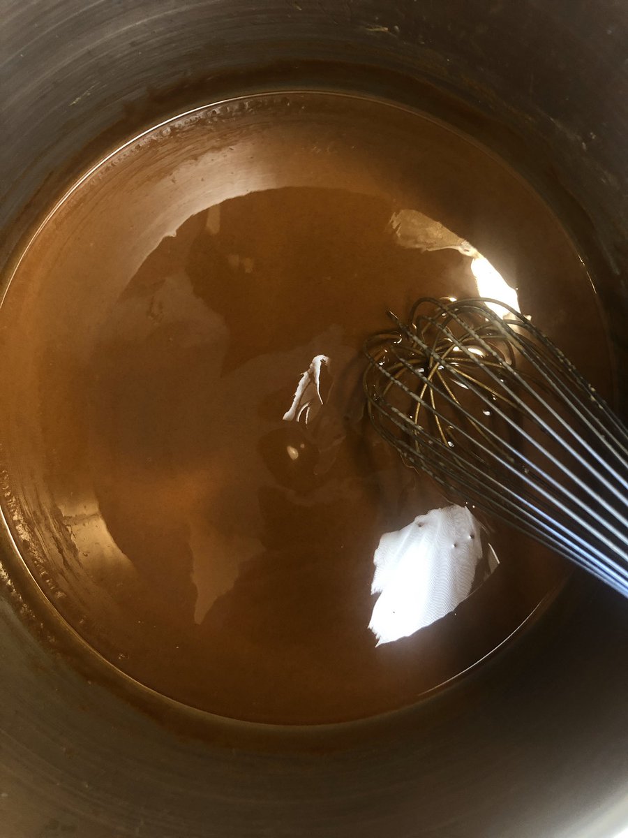 ashclevaa's tweet photo. “Chocolate brown” color ROUX https://t.co/5GwQIa7S7l