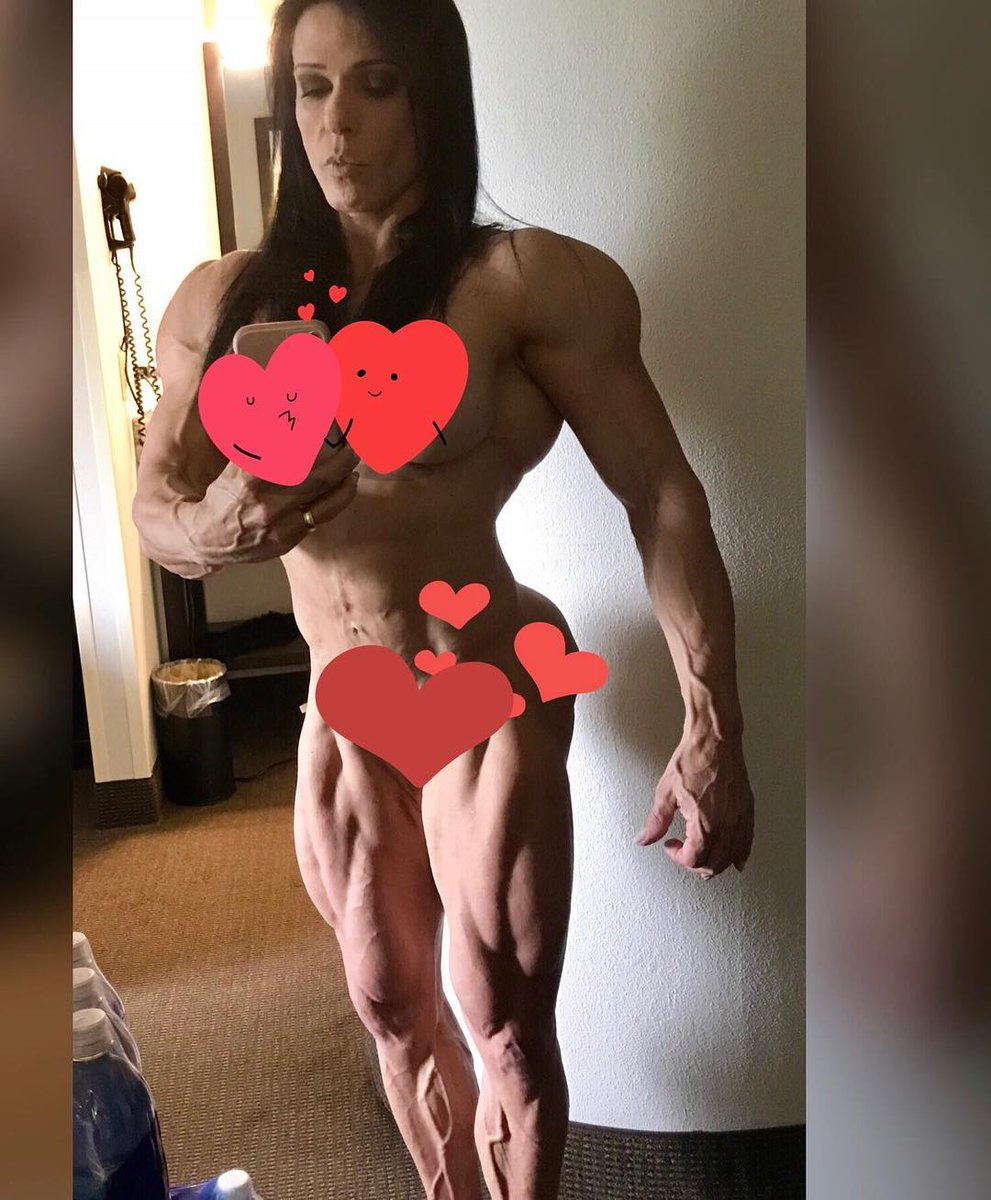 現 役 最 高 峰 の マ ッ シ ブ さ ん.Selma Labat こ ん な カ ラ ダ し て た ら.そ り ゃ う... 