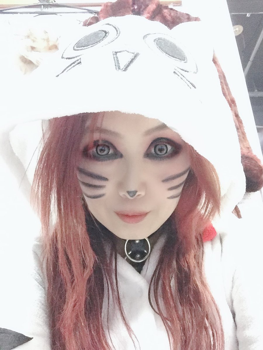 今夜20時〜 生配信❣️猫愛を語ってきます😻 ー アメブロを更新しました
#猫好き
#ねこ好き
ameblo.jp/bee-you913/ent…