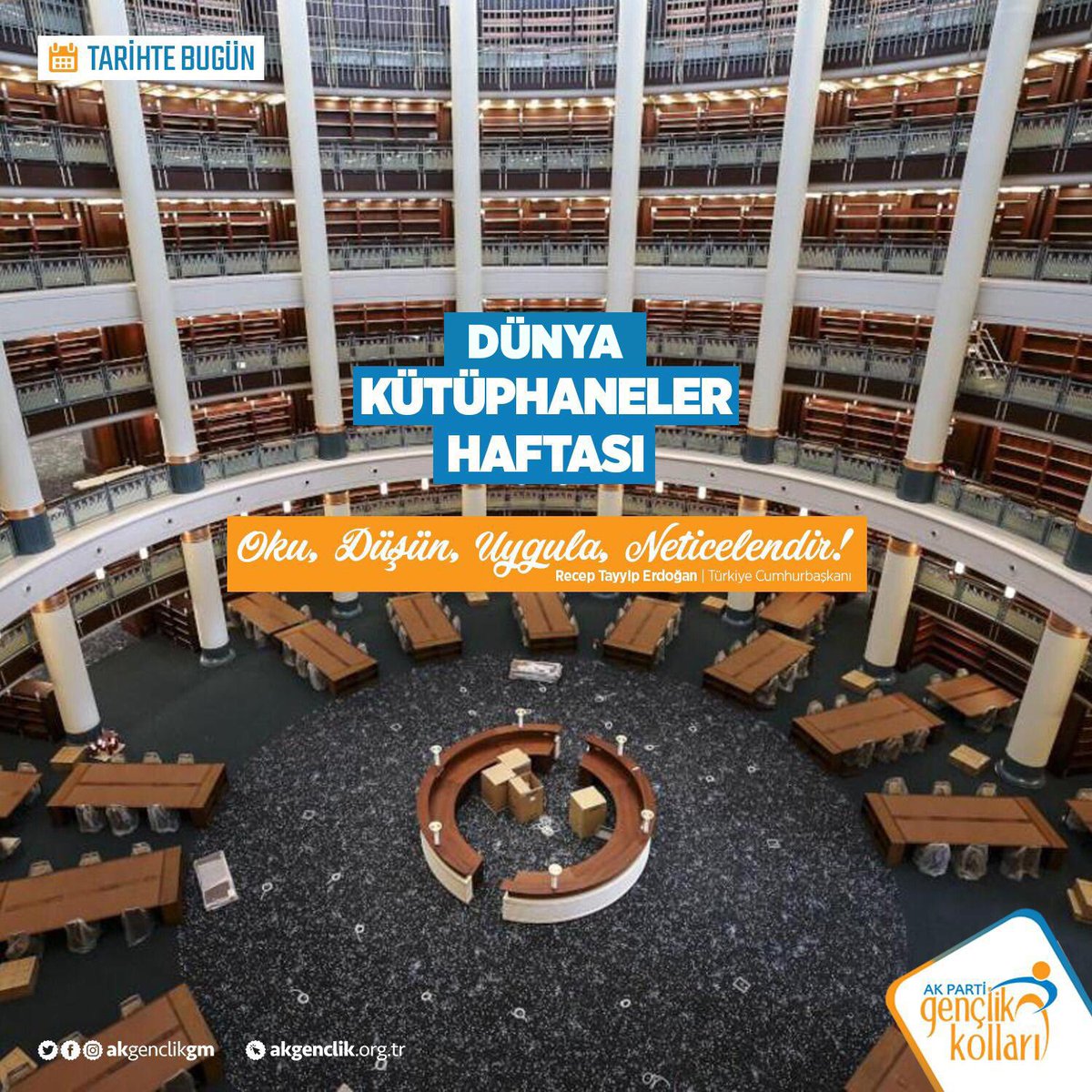 AKGenclikGM's tweet photo. Hepimizin #KütüphanelerHaftası kutlu olsun!

Okuyup bilgi edinmenin merkezi olan kütüphanelerimizi eve taşımak için bu haftaya özel Mustafa Kutlu’nun kitap setini 10 takipçimize hediye ediyoruz 🎁📚

Yapmanız gereken #EvdeKal etiketiyle günün en beğenilen fotoğrafını bırakmak 👇🏻 https://t.co/FZ3Hgks3hb