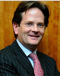 Today, our shout out for our #CONQUERCOVID19 medical doctors and health scientists at #TCD is for Prof Colm Bergin, Clinical Professor of Medicine &amp; Consultant Physician, Infectious Diseases, St James’s Hospital. 
#RESEARCHMATTERS# NotAllHerosWearCapes <a href="/stjamesdublin/">St James's Hospital</a> <a href="/tcddublin/">Trinity College Dublin</a>