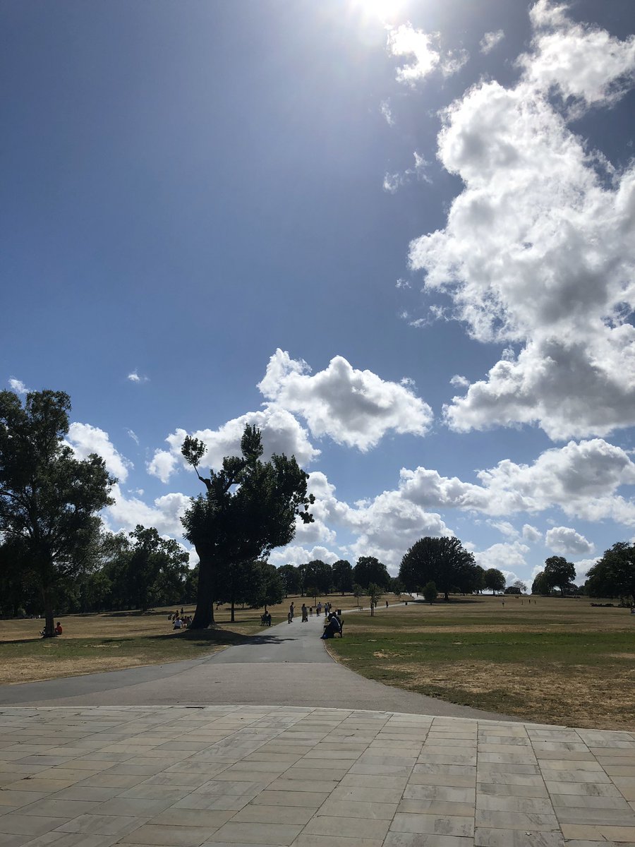 <a href="/artteachjess/">Jessica A-B now on artteachjess.bsky.social</a> We ask those who love South London to join the challenge to publish a picture of South London. Just a picture, no description. The goal is to flood Twitter with positive photos instead of negative. Copy the text, attach a picture and see beautiful pictures. #PictureOfSouthLondon