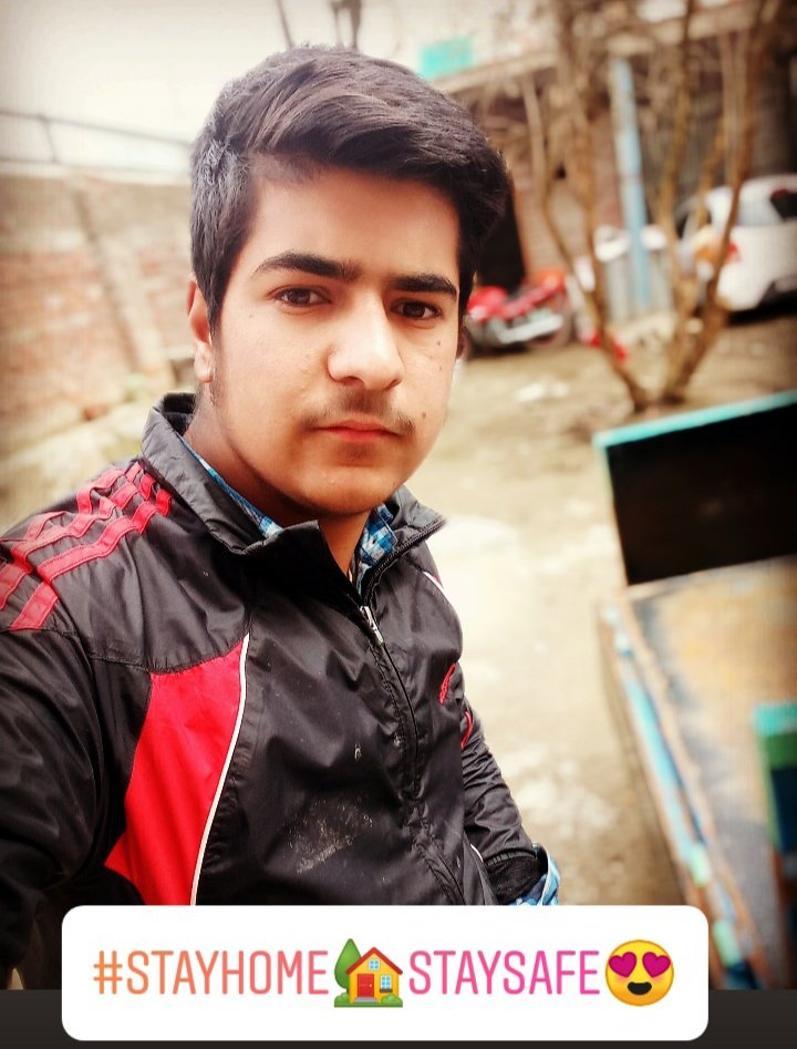 ParrayMudasir's tweet photo. Stay Home🏡SaveLives👬👭
#COVID19 https://t.co/JDQdZEJgob