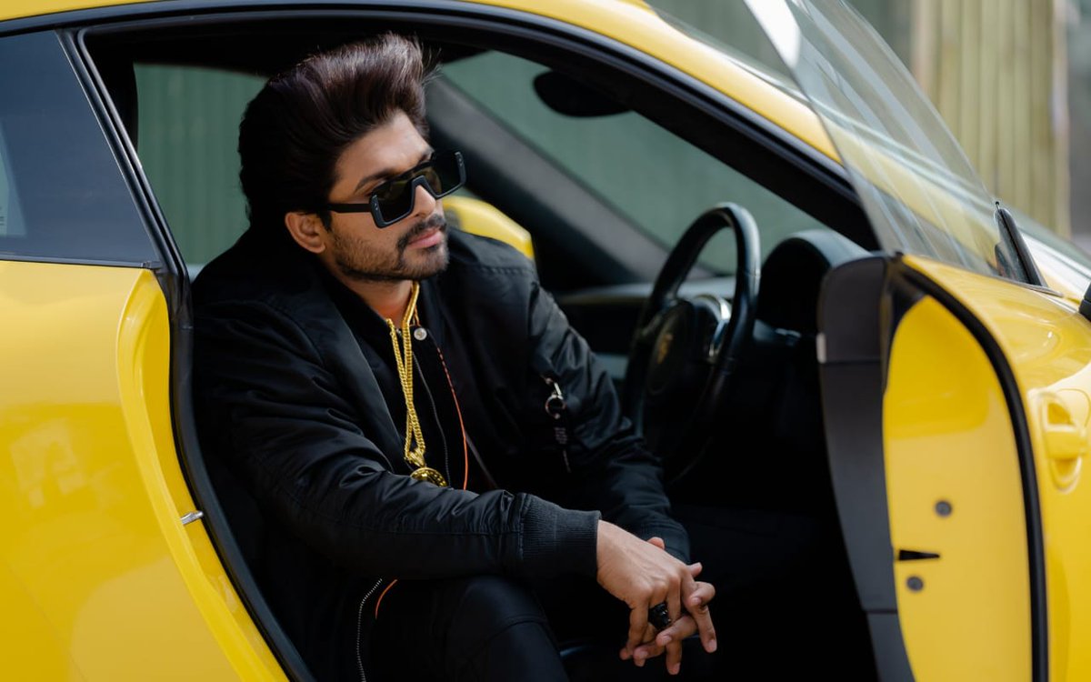 atularyafan's tweet image. 9 Days To Go #BirthdayOfStylishstar 
KING OF STYLE 

KING OF DANCE

KING OF HARDWORK 

KING OF DEDICATION

KING OF HEARTS OF FANS

King Of Expression 

ALWAYS LOVE TOWARDS FANS
#onenessofbunnyism 
#17VictoriousYrsOfAlluArjun
