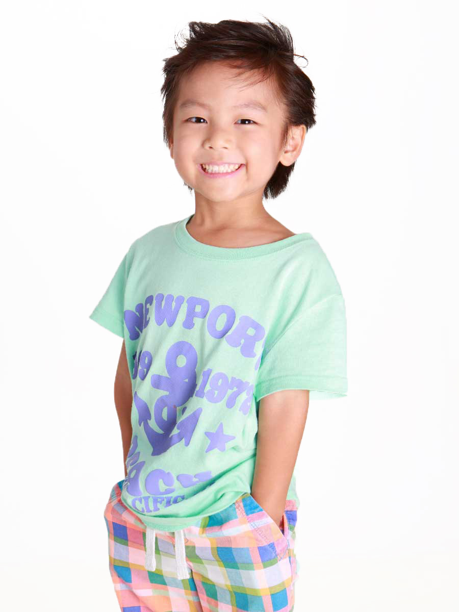 DivineModel_HK's tweet photo. We are so glad that he did this t-shirt fashion shooting. Look at Curtis's smile and his pose. Melted your heart right? 

#hkmodel #hkmodelagency #asianmodel #brunettemodel #kidsmodel #fashionmodels #小朋友model #hiringmodels #divinemodel #shinewithdivine #asianmodel #852model https://t.co/vj6eNLn74D