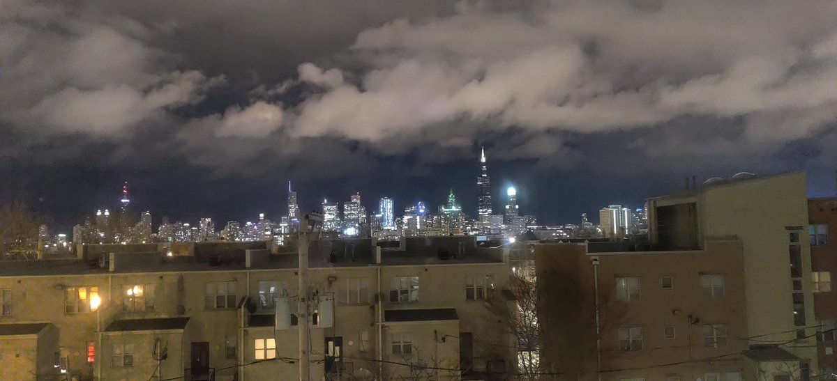 poeticalcontext's tweet photo. #2020Quarantine #Chicago #Contemplation #BackWindow
I'm like the wind
And weather you
Be with me or
Against me
I'll continue to
See my way through
This life the
Best way I know how.
You see this
Is how I get-down
This is why I don't frown
This is called Chi Town. https://t.co/UR4XDLHK7a