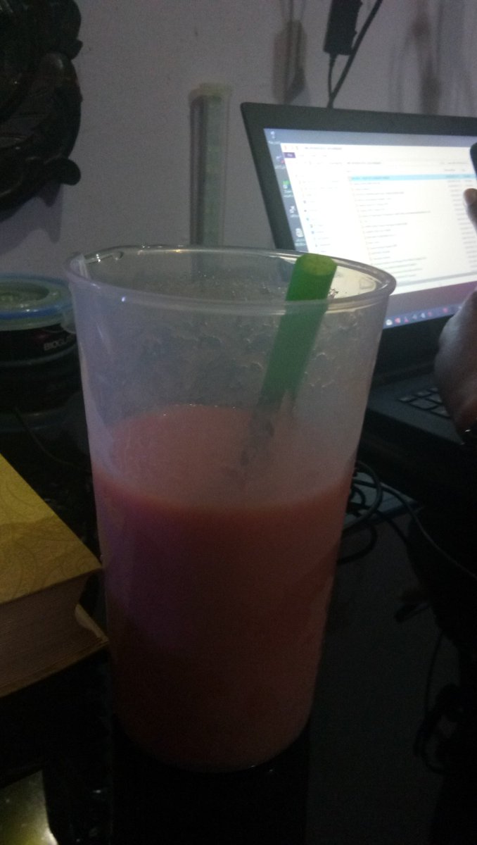 edwiku's tweet photo. Jus jambu #sugarfree tapi tetep manis 
Tips for replacing sugar in ur #freshjuice w/ #sukari the king of dates 
Qif-19 go far-far away https://t.co/REcFub6MBP