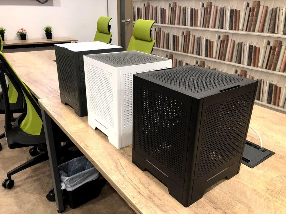nouvolo_tech's tweet photo. Nouvolo Borg๐ง - Mix & match colors๐จ, aRGB๐, air cooling๐ช๏ธ, 92/120mm AIO๐ง. Aesthetics & performance without compromise. Let us know what else is missing๐ #cubepc #sffpc #pcbuilds #custompc https://t.co/xXDt4pYgCs