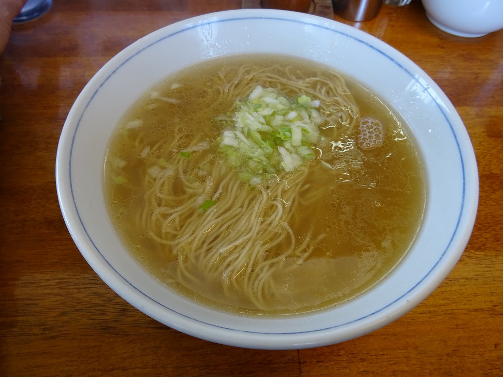 仙台ラーメン事情リターンズ On Twitter 支那そばや 東松島市 塩の日 かけらーめん640円 魚介塩スープ相変わらず美味しい ちょっと歯ごたえもある全粒粉入りの細麺も美味しい 4月の営業日情報が貼り出されていました 仙台ラーメン事情 支那そば 支那そばや