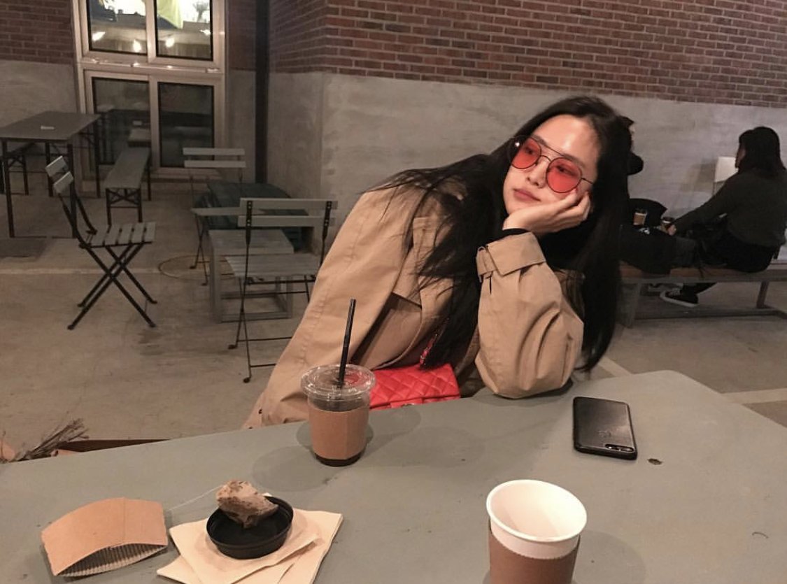 IDOL_GLASSES_S's tweet photo. 68. 에이핑크-손나은

"에이핑크 4월에 컴백해요❤️ 많은 관심 부탁드려요🥰"

드디어 컴백을,,,! https://t.co/6wM2q0ZAXd
