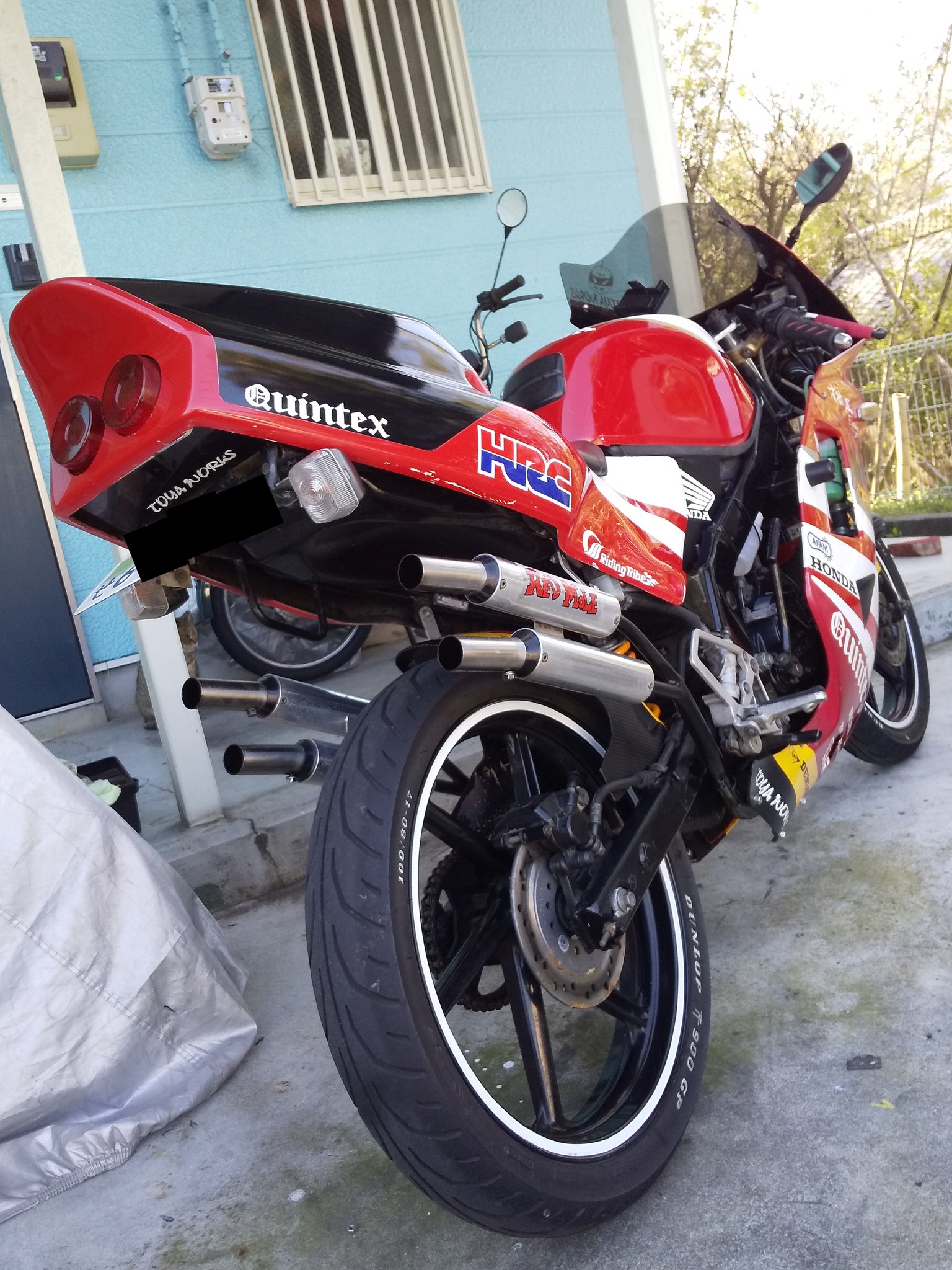よっし Ns 1 レーサーレプリカはrtしてくれるらしい Nsr250のcabinカラーを参考に仕上げたns 1です えっ Ns 1はレーサーレプリカではないって 気にしないっす