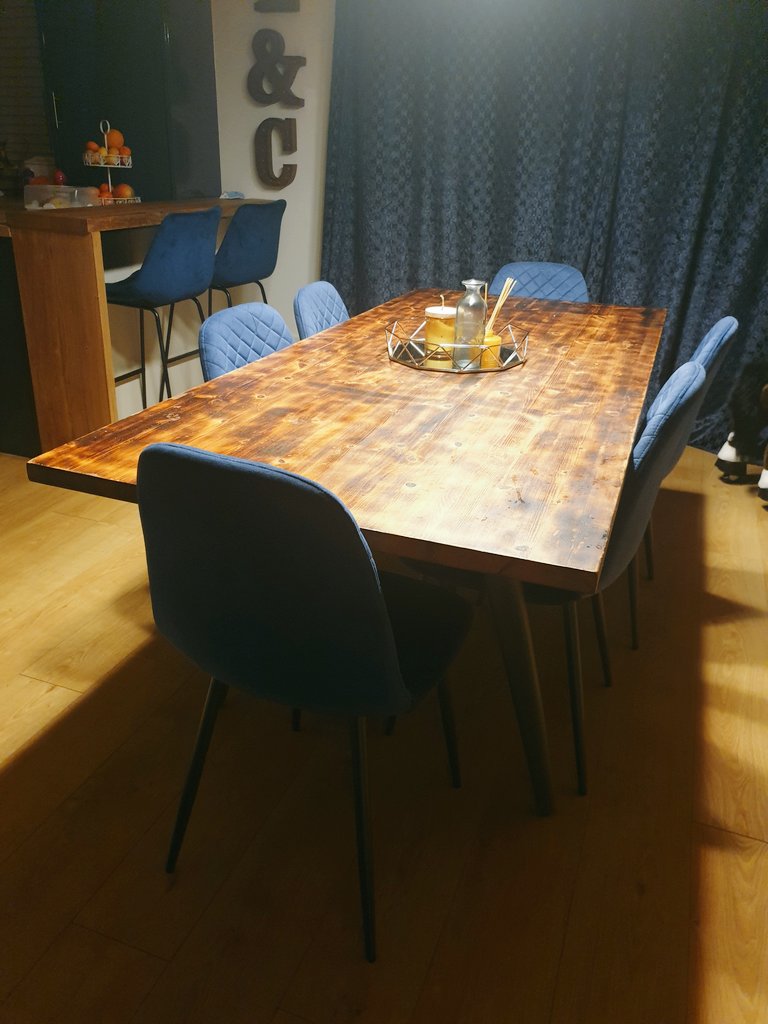 pauldodd_ct's tweet photo. Its amazing what you can achieve  with a little bit of imagination  and a purchase from @CT_Furniture
Solid pine table top recently  purchased from @ct_newcastle . Scorched with heat gun, waxed and industrial  legs added.
#SaveOurSector 
#EveryDayCounts 
#restoredfurniture https://t.co/nKaf41yQHa