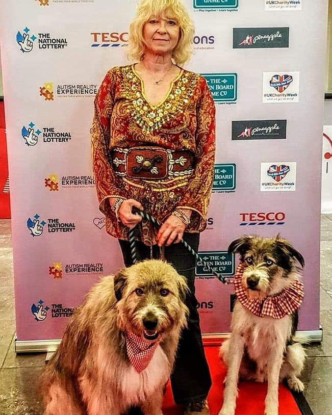 AnnaKennedy1's tweet photo. Today is the start to #autismawarenessweek2020 My interview today on @womensradiostn with Tess talking about @Kraturescuedog Crufts and being diagnosed later in life with #autism Tess also shares tips about working with dogs and how #coronavirus is impacting on her daily life. https://t.co/jRKAjEruRD