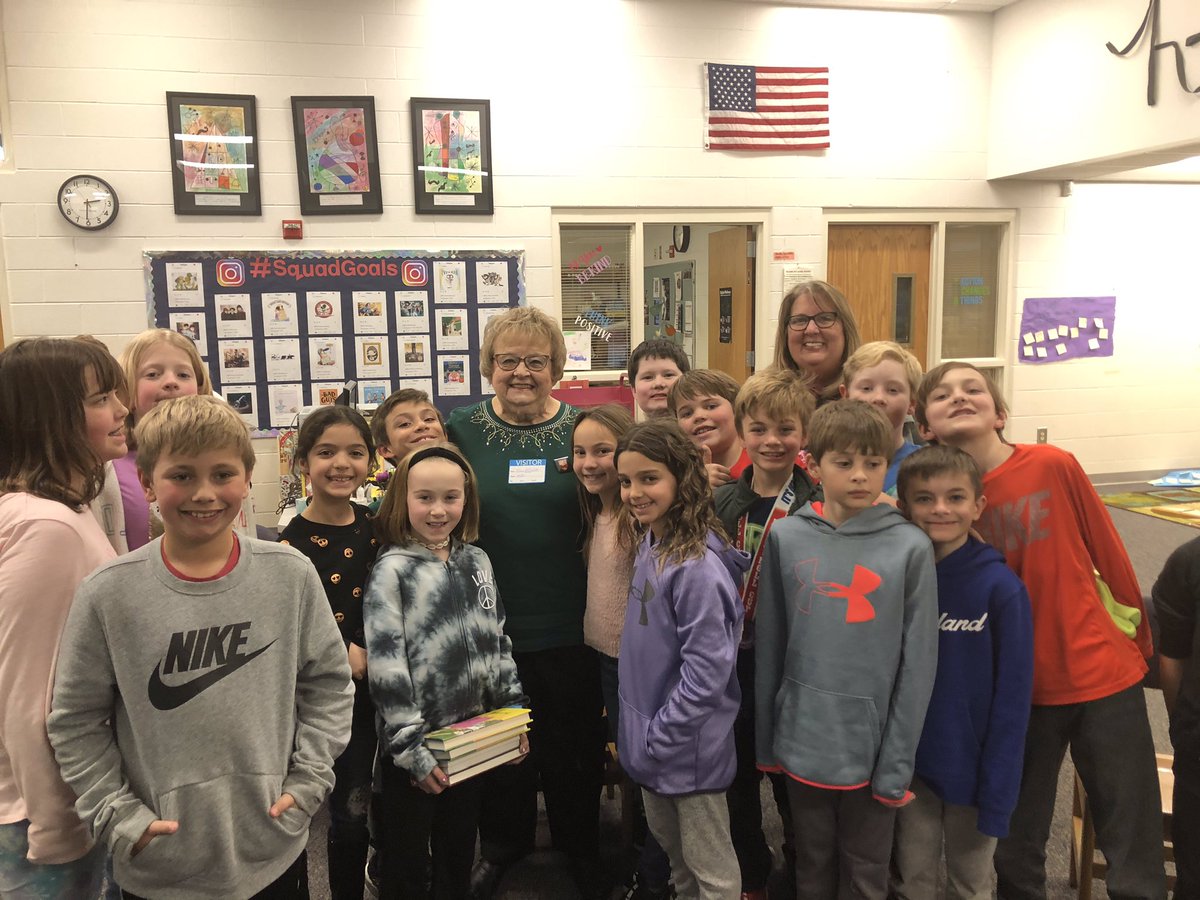 YounkinHTE's tweet photo. @TamaraBundy I hope you had a fabulous birthday! 
My students also send their Happy Birthday wishes!@YounkinHTE @HoffmanTrailsEl https://t.co/Jw9hpOLci6