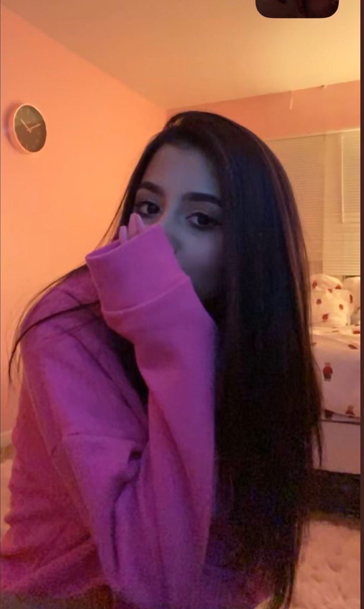 dillonlukies2's tweet photo. Happy 5 month anniversary to my best nigga 😘😘😘 kelzar/ally 😂😂😂 u been very mad at me lately but what ever love u joe 🖕🏽🖕🏽 https://t.co/0nvH9VHUTC