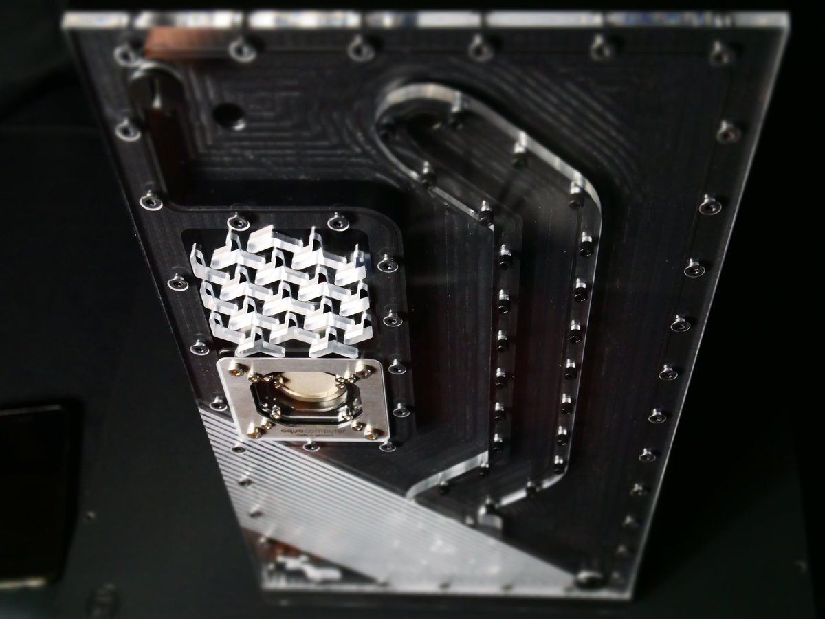 killRMODDINGZ's tweet photo. Hey everyone, here are some sneak peek pics of BlackMamba. Just waiting on more petg!!
*
@AorusOfficial @InWin @EKWaterBlocks
*
*
#aorus #aorusgaming #aorusextremex570 #inwin #inwin103 #ekwaterblocks #ekquantum #2080ti #moddingislife #pcmodding #killrmodz #killrmoddingz https://t.co/uRT12Ul1Ze