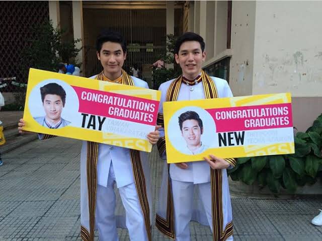 They both graduated (bachelor's degree) from Chulalongkorn University back in 2015Tay: Faculty of EconomicsNew: Faculty of Engineering: Electrical Engineeringaltho from the same university, they didn't know each other until the first time they met at gmm bldg