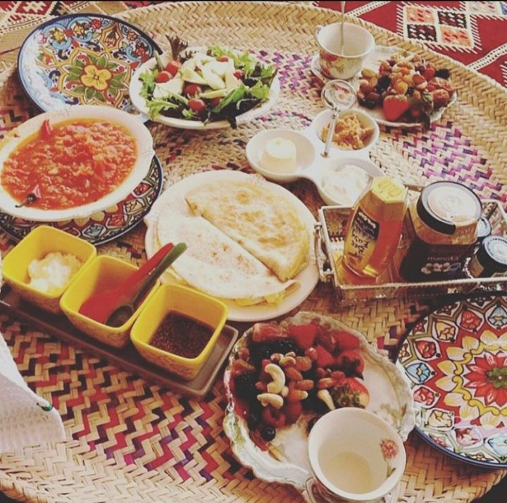 ابــــــو نــــايـــف On Twitter تـــفـــضـــلــــــوا حـــيــــاكــــم الــلـــــه ع الـفــطـــور