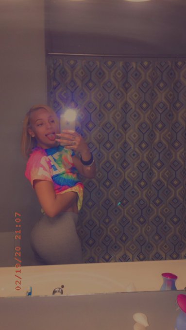 Watch Lambo's leaked NSFW photo on TwXstars