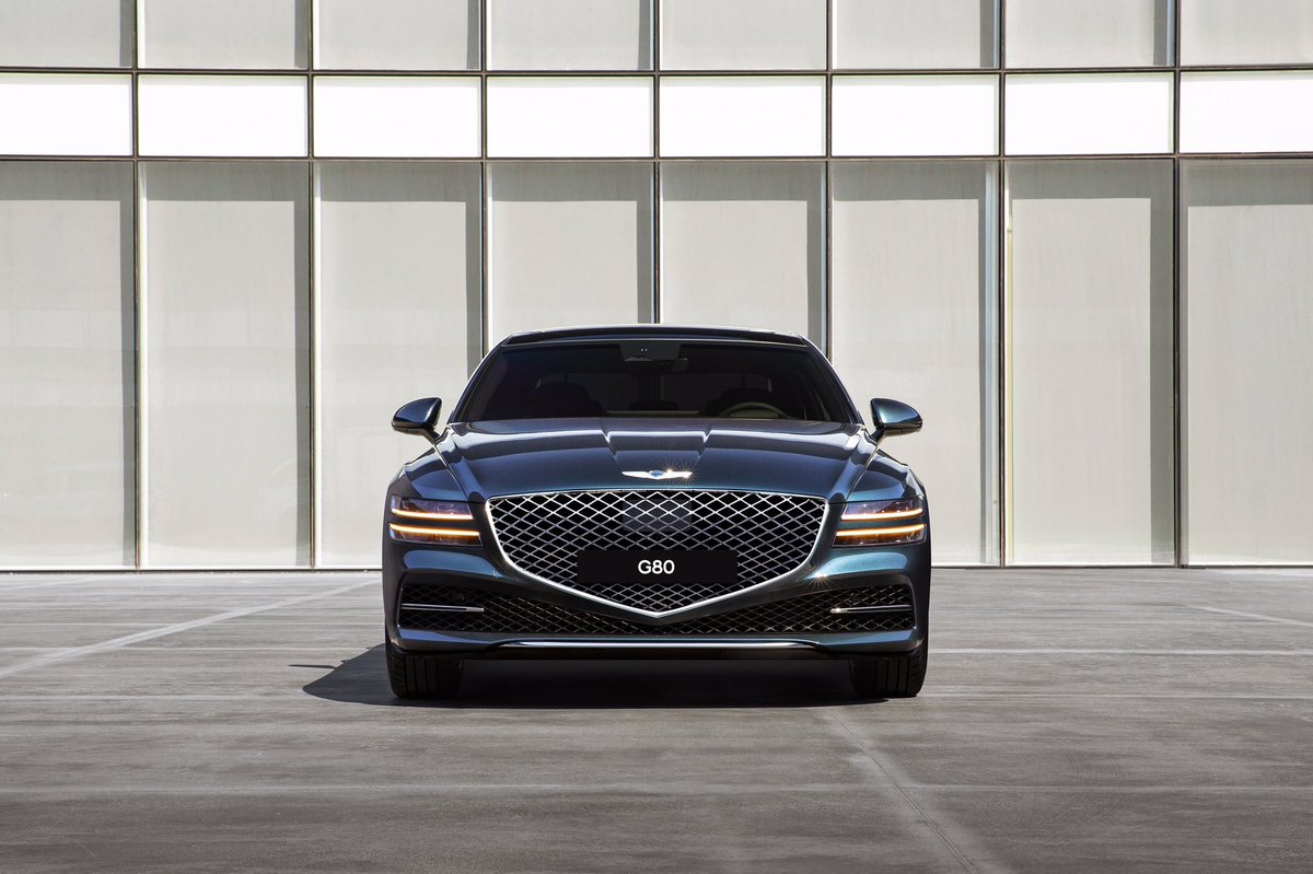 DailyAutoFix's tweet photo. We guess the number of people thinking the new Genesis G80 is a Bentley will be a lot. However, not really a bad thing. Brilliant design. #Genesis #GenesisG80 #Bentley #LookaLike https://t.co/YJ67UPrHbk
