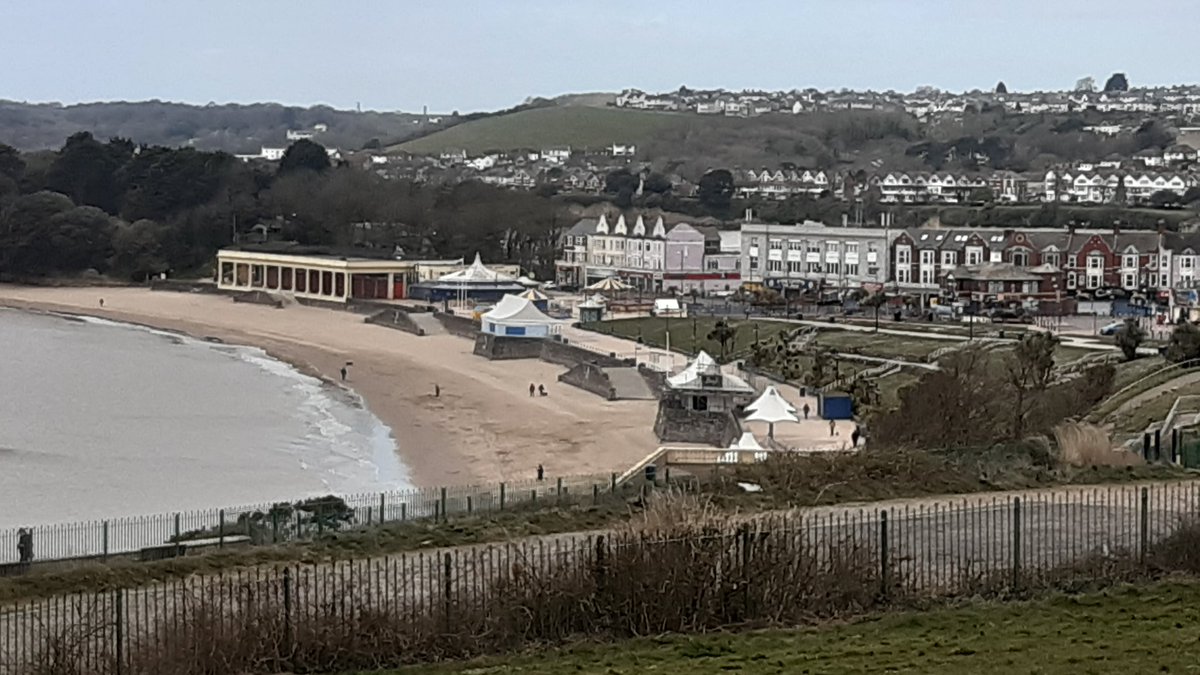 BarryIdeasBank (@barryideasbank) on Twitter photo Well done <a href="/VOGCouncil/">Vale Council 🏴🇺🇦</a> for replacing its 'Don't drop litter' public tannoy announcement on Barry Island with a #SocialDistancing #coronavirus message Well done <a href="/VOGCouncil/">Vale Council 🏴🇺🇦</a> for replacing its 'Don't drop litter' public tannoy announcement on Barry Island with a #SocialDistancing #coronavirus message