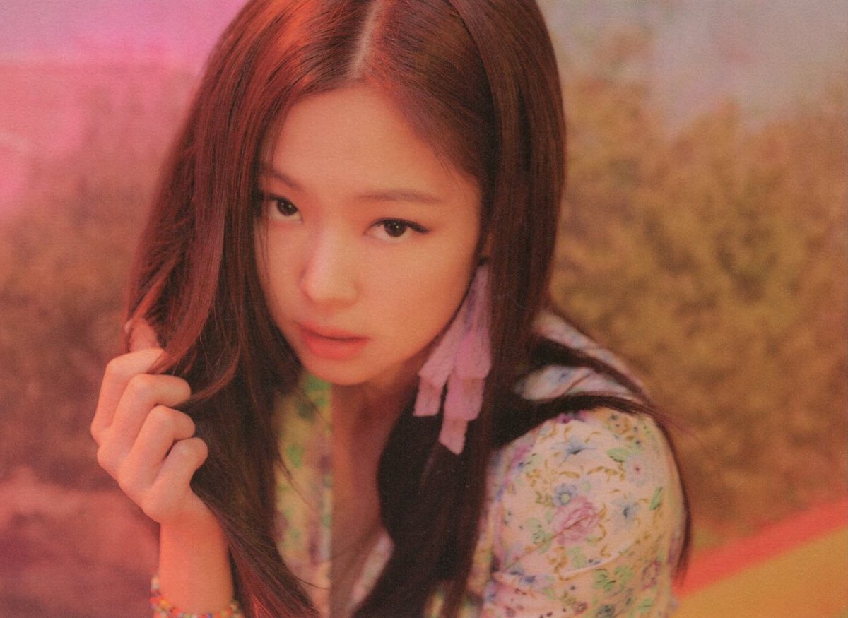 kimjenniepics's tweet photo. her beauty... no words 😳 https://t.co/sgBAIvOUVl