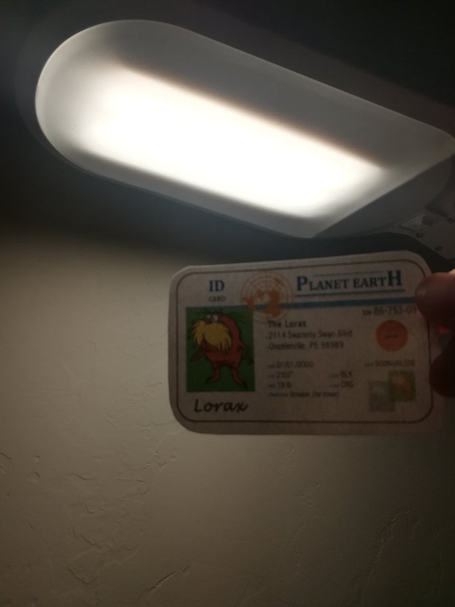 KungWuhoo's tweet photo. All the lights in our house is LED, making the house extremely energy efficient. Light wise #apesenergy @franklinlorax https://t.co/b8iCP8b95Y