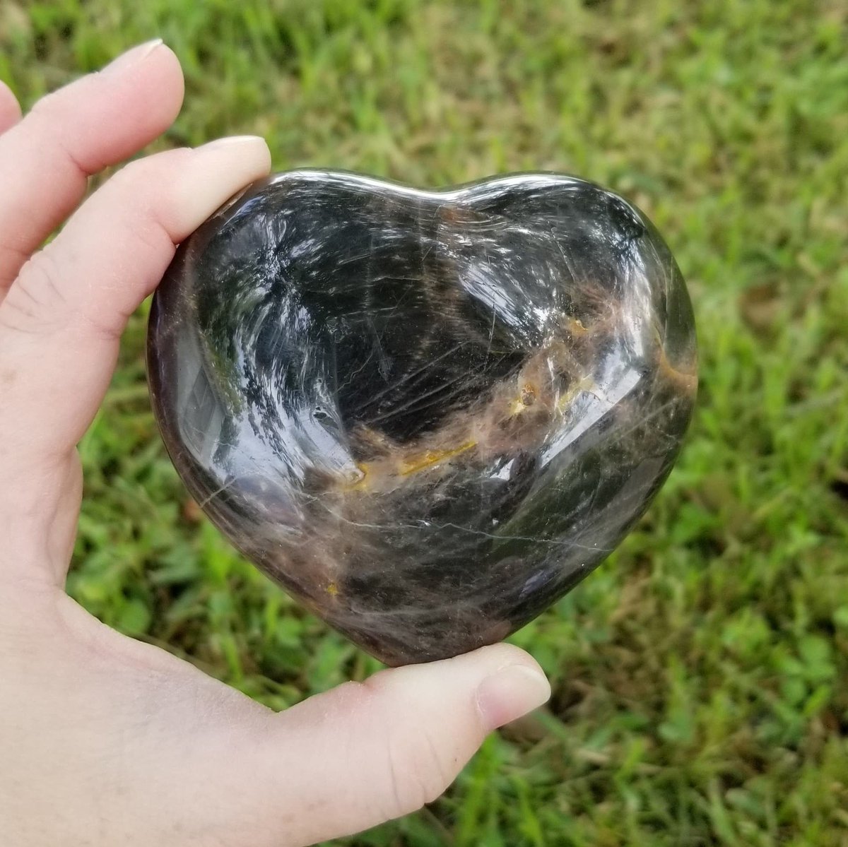 SpringSparkles2's tweet photo. Black Moonstone Heart, Black Moonstone Heart, Black Moonstone, 3.0 x 3.3", 320 Grams, #1  #black #chakra #reiki #meditation #psychic #chakrahealing #polishedheart #crystalheart #largeheart https://t.co/02HpbCboOo https://t.co/O2cFKLXiAT