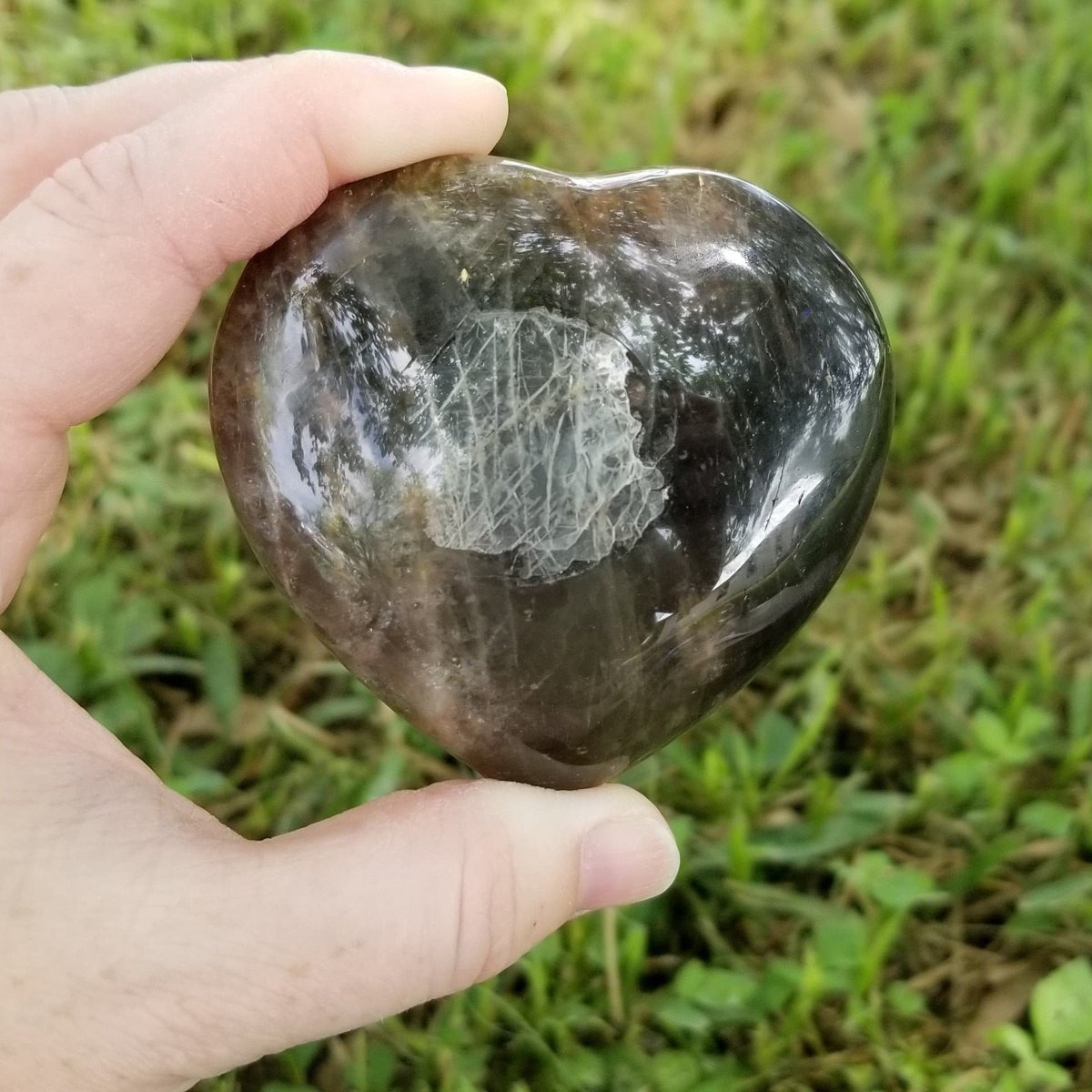 SpringSparkles2's tweet photo. Black Moonstone Heart, Black Moonstone Heart, Black Moonstone, 2.5 x 2.7", 181 Grams, #4  #black #chakra #reiki #meditation #psychic #chakrahealing #polishedheart #crystalheart #largeheart https://t.co/02HpbCboOo https://t.co/6oNL4zkJQb