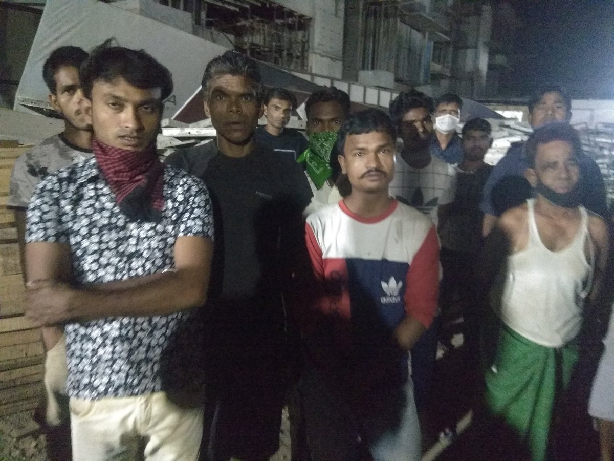 ProfessorAvkash's tweet photo. Yesterday late night visited the construction site at Ganesh Nagar, kandivli West,in Mumbai.Had received a distress call about them through a common network. It location has almost 55 construction workers and are living in unhygienic conditions nor they have adequate masks. https://t.co/XIKW1xTrPM