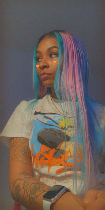 🅰️rïï - Nigga in my inbox:: Hey Ms. Lady Me:: Bye, Mr. Nigga https://t.co/HiCWKPcETi