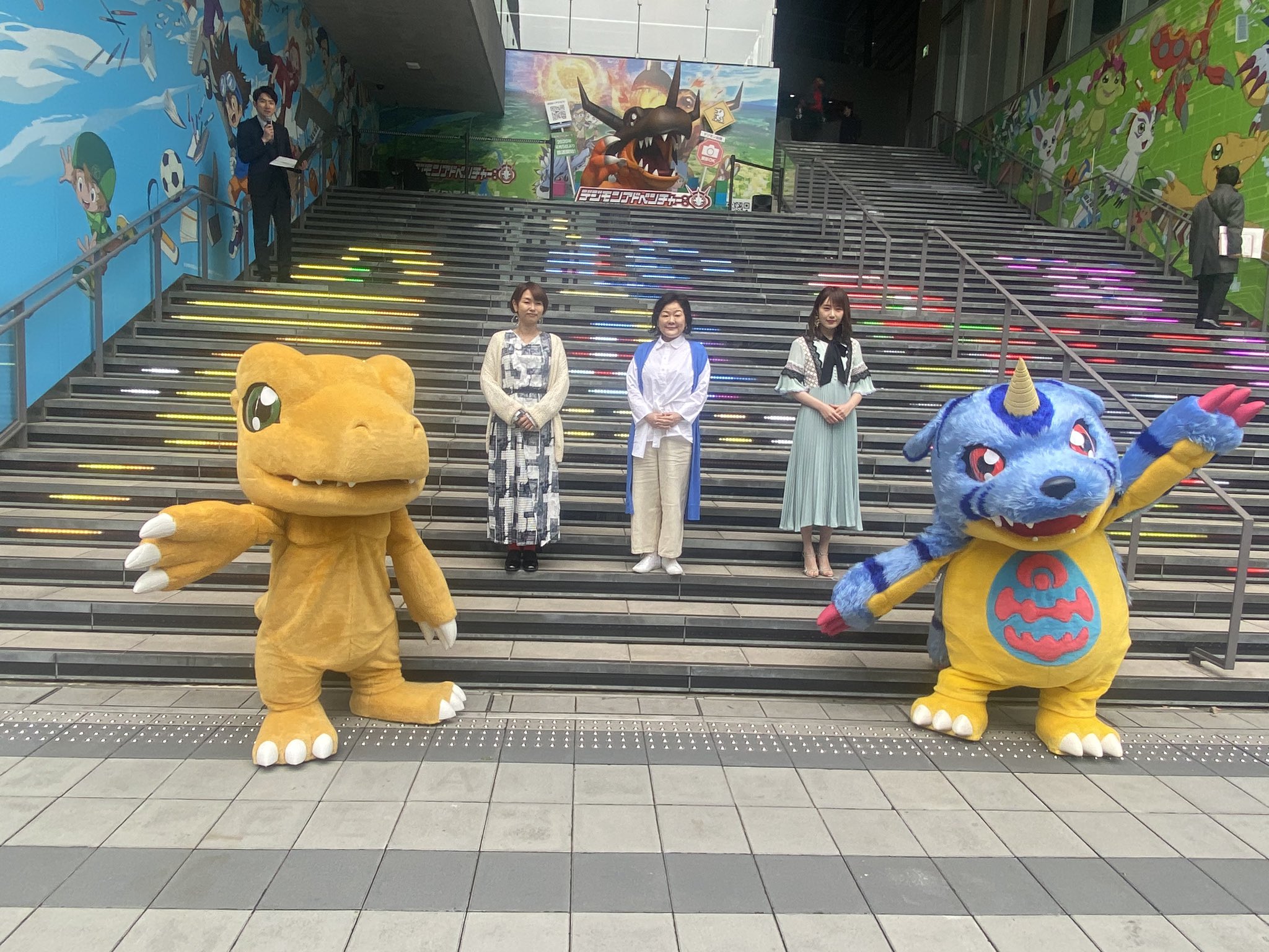 Twitter 上的 ｖジャンプ編集部 本日 大注目のアニメ デジモンアドベンチャー の試写会 トークセッションが行われました トークセッションに登場したのは八神太一役の三瓶由布子さん アグモン役の坂本千夏さん そしてデジモン応援団長に就任した高山一実さん