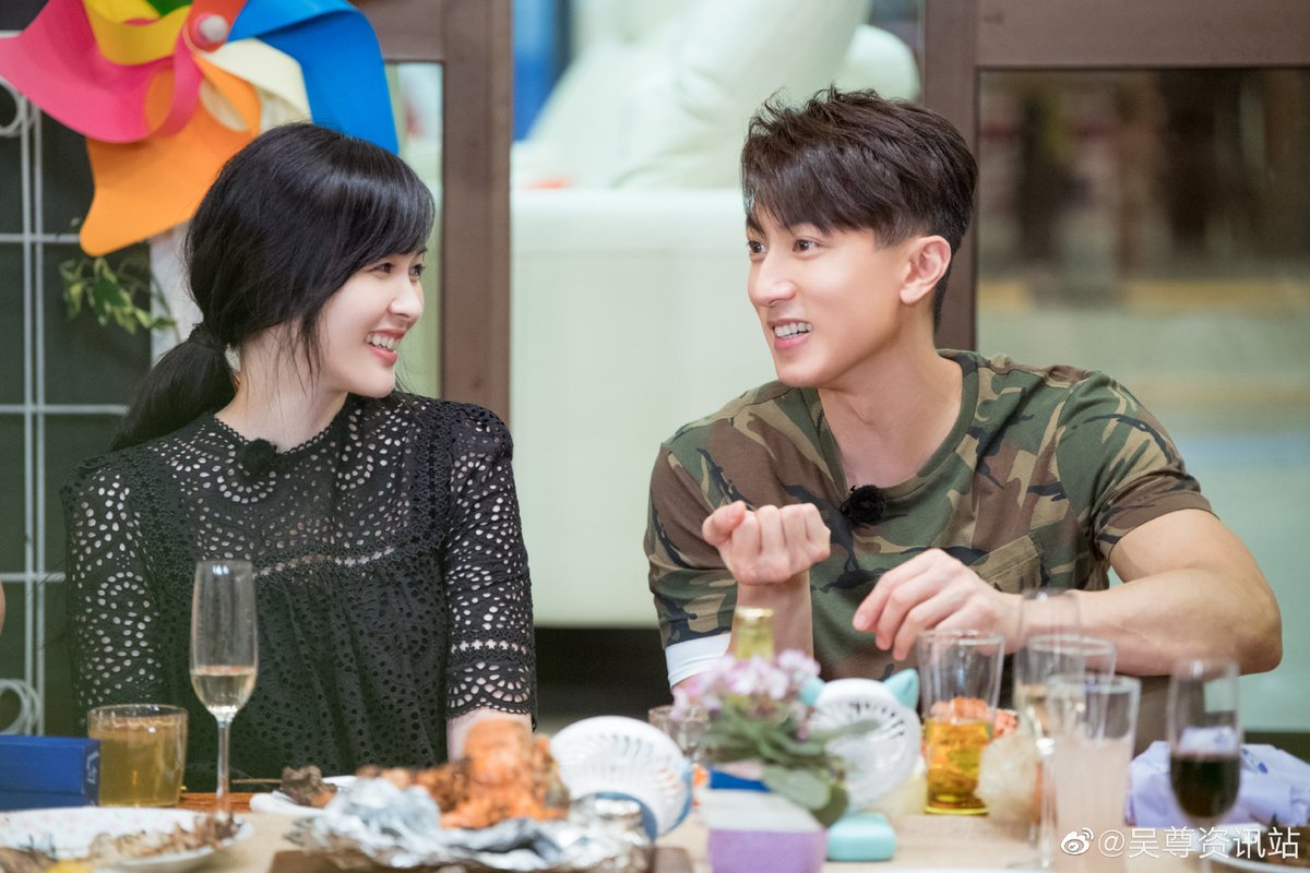 cdrama_update's tweet photo. 200330 #WuChun Studio weibo update
More - https://t.co/KmPrSHqO9b
#WuZun #LinLiying
#吴尊 #林丽吟
#婚前21天 #BeforeWedding https://t.co/3gqCl7zfYU