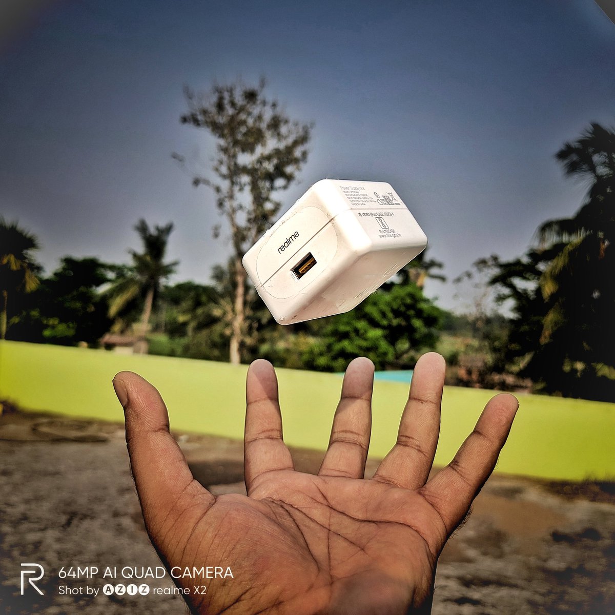 aziz_parvez7's tweet photo. Utilising this lockdown to furnish some of my skills.
#floatingobject #macroshots  #CreateAtHome #StayAtHome #Shotonrealme
@MadhavSheth1 @FrancisRealme @heysiddi @harisree24 @sp_patil1 @NeonVikash @AmlanPati @nidhi_bhatia @MaitreyiTweets @awaraclicker @rohitpawane1 @realmemobiles https://t.co/ri6RYLVdVj