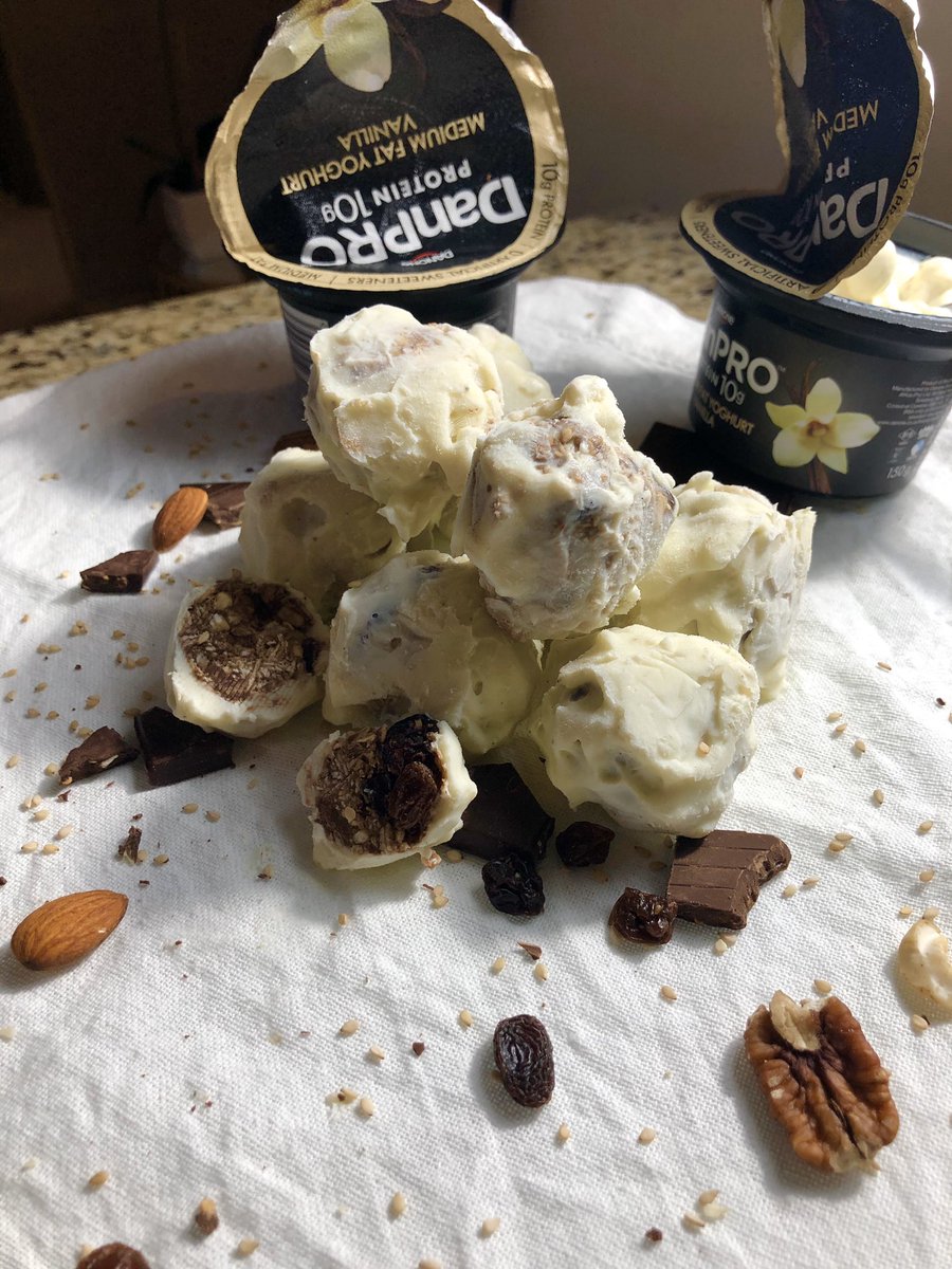 smoicles's tweet photo. Made a bomb GUILT FREE SNACK- check out the ingredients and the recipe on my Instagram page @sisandasimoyi #Danpro #Fuelyourpassion #ad https://t.co/QNc021221E