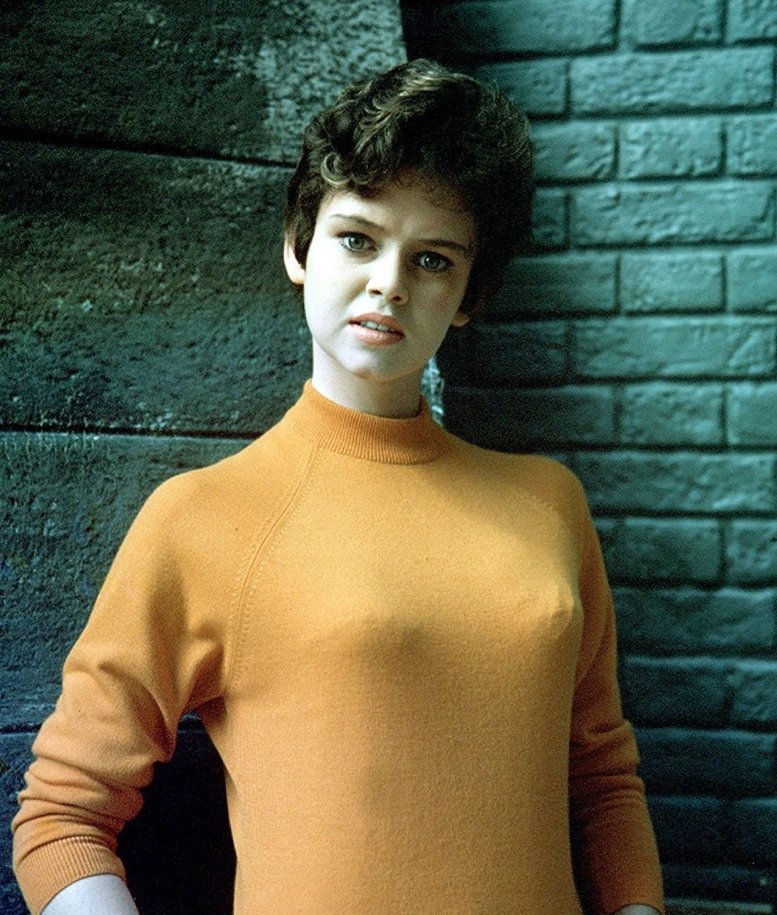 Happy Birthday Gabrielle Drake, born this day in 1944.pic.twitter.com/YNmpU...