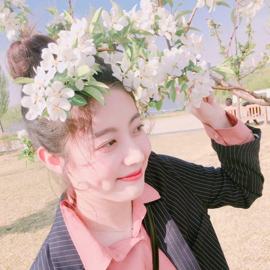 _like_ing's tweet photo. 꽃과 나무 가득한 왕국의 봄 같은 남젼.

🌸🌹🌻🌼🌷⚘ https://t.co/VSYxIsp5bs