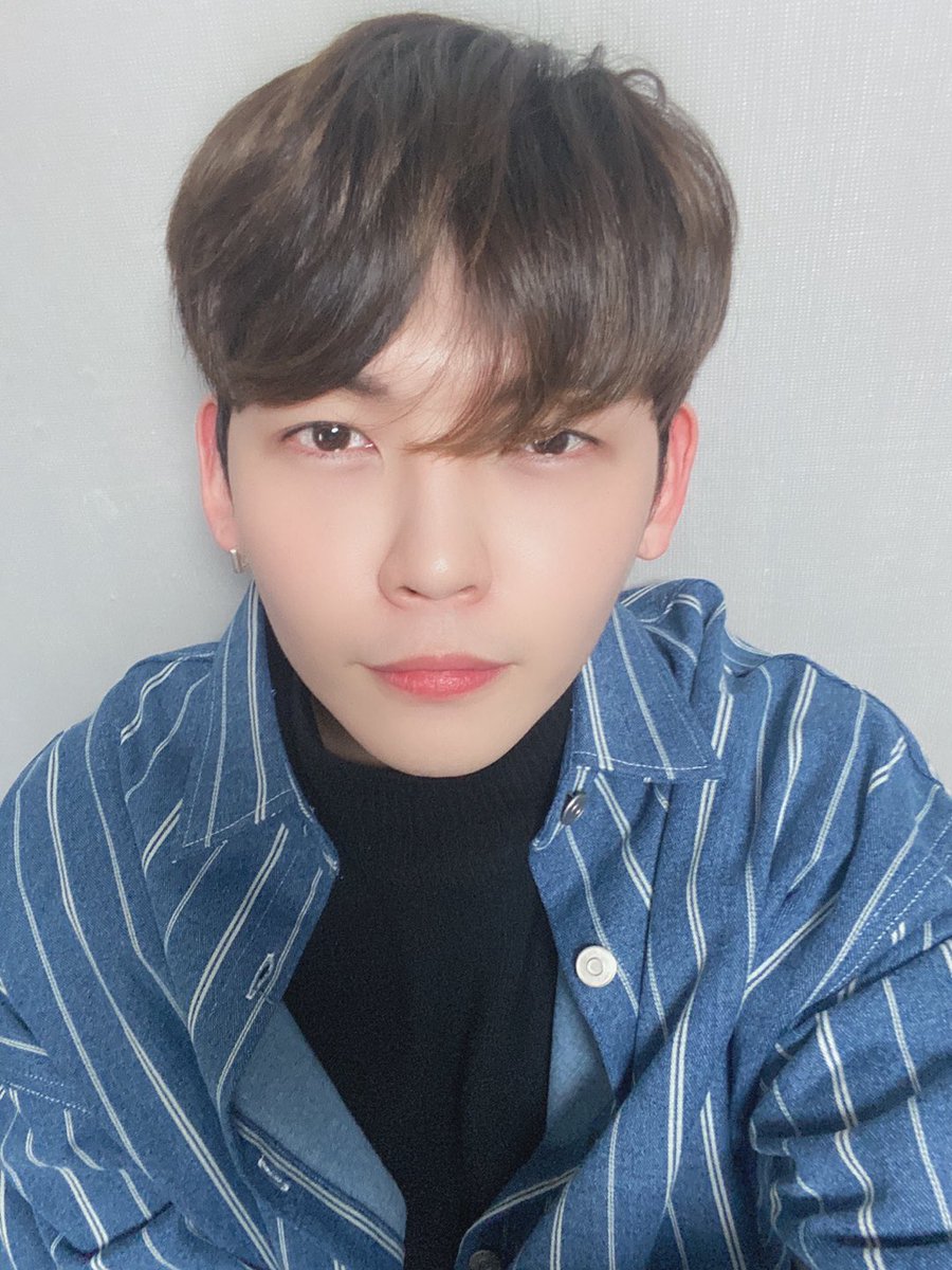 UP10TION's tweet photo. [#쿤] 날씨 좋아! https://t.co/bG009FZYps