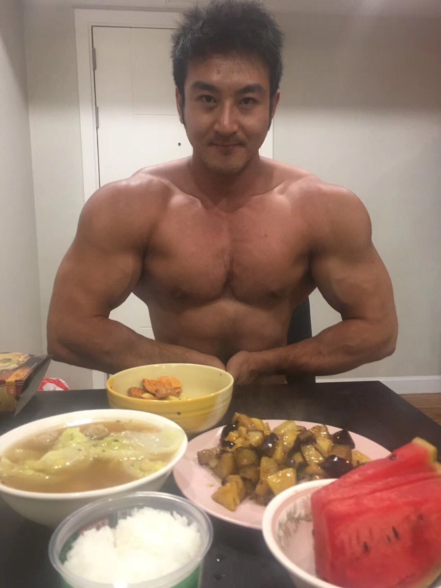 Lijjwwe's tweet photo. 今天的油炸大餐 https://t.co/gZyMWEDfvj