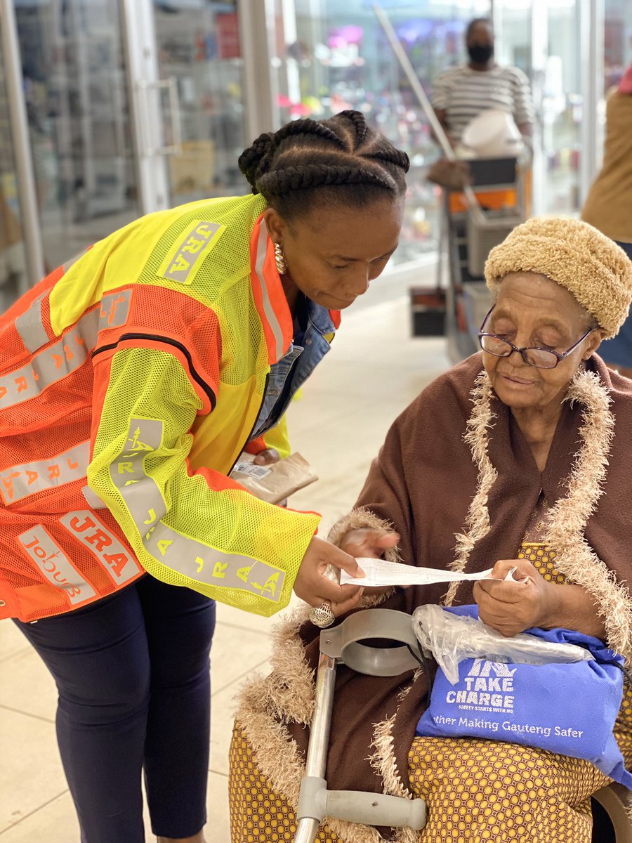 Loyiso_Masuku's tweet photo. We arrived in Eyethu Mall &amp; ensured elders are prioritized. Remember this week the most vulnerable come out to receive their grants &amp; our elders bodies aren’t strong enough to fight off the Corona Virus should they get infected with it. #Covid_19 #WeserveJoburg https://t.co/oE2z395zkL