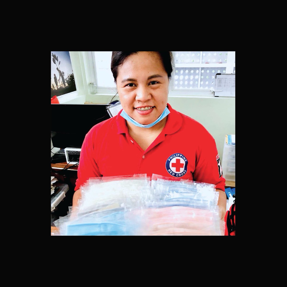 cebudesignweek's tweet photo. In our #CreativesinQuarantineSeries we'll be featuring the creative folks of Cebu. 😷❤️🙏

The Fashion Institute of Design &amp; Arts Cebu mentors and students helping our front liners by sewing masks to distribute to different hospitals. https://t.co/Fn2y1yxv9V